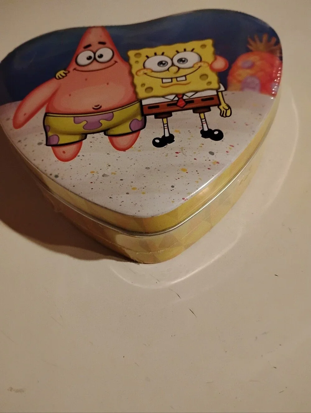 SpongeBob & Patrick Heart-Shaped Tin - 300 Puzzle Yellow Pink Blue Metal Box